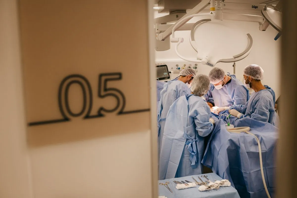 Surgical Robotics in 2026: The Hardware Challenges No One Talks About | Koddex Engineering OS blog