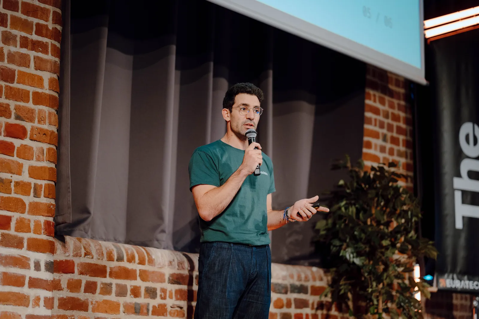 Koddex pitching at EuraTechnologies' The Square